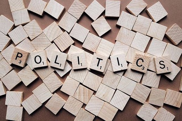 Le rôle essentiel des partis politiques en France